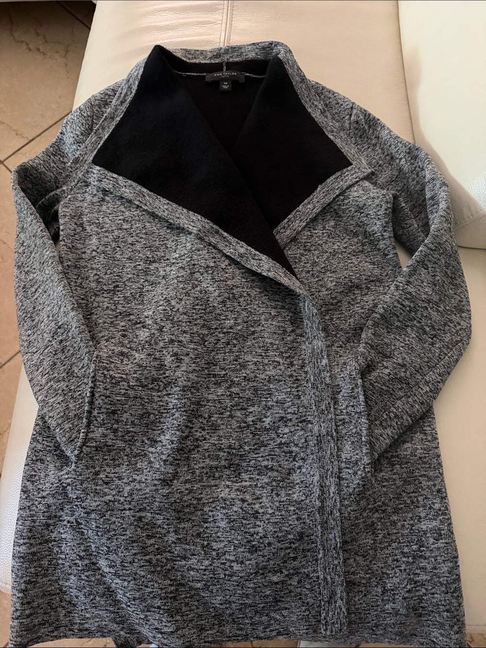 Ann Taylor Gray Open-Front Trench Coatigan with Black Collar